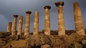 Valley Of The Temples Agrigento Drucke: Row of columns, chapter, Heracles temple