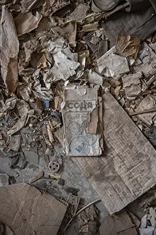 Mountainous Massif Landscape Drucke: Rubbish and old instructions in Cyrillic script