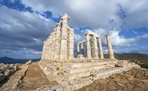 Cape Sounion Greece Drucke: Ruin and columns of the ancient Temple of Poseidon