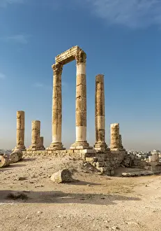 Ancient Roman Ruins Drucke: Ruins, columns, temple of Hercules