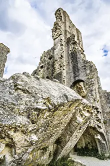 Historic Places To Visit UK Drucke: Ruins of Corfe Castle, Wareham