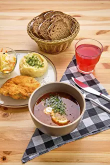 Mashed Potato Recipe Drucke: Rustic dinner, chicken fillet in breading