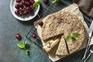 Cottage Cheese Dessert Drucke: Rustic pie with cottage cheese