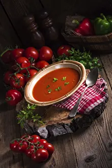 Vegetarian Meal Ideas Drucke: Rustic tomato soup