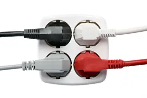 Energy Consumption Cost Drucke: Safety plugs, two poles, four plug socket