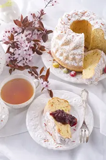 Saffron Easter Babka Drucke: Saffron Easter Babka