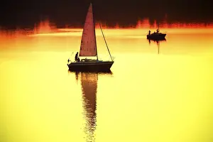 Deserted Sailboat Drucke: Sailboat at sunset