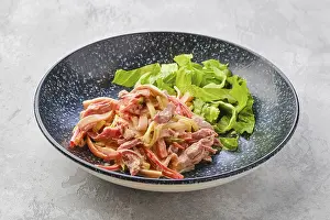 Gourmet Salad Recipe Drucke: Salad with pulled beef and vegetables