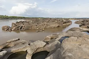 Eroded Mekong River Landscape Drucke: Sam Phan Bok on the Mekong River