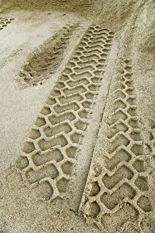 Construction Materials Drucke: Sand bunker, skidmarks