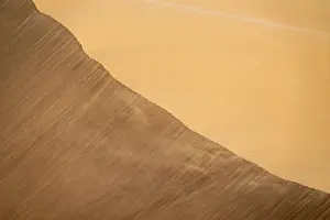 African Desert Scenery Drucke: Sand dunes in the evening light