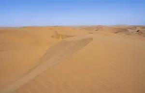 Namib Naukluft Park Drucke: Sand dunes with wave patterns, dune sea