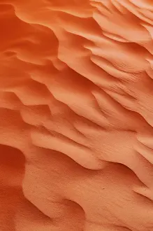 North African Desert Scene Drucke: Sand patterns on the surface of a dune