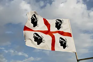 Sardinia Flag Drucke: Sardinia flag in the wind, flag