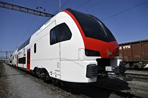 Deserted Railway Track Drucke: SBB double-decker passenger train