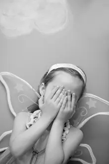 Fearful Expression Drucke: Scared - hiding - surprise