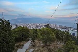 Drucke von Blick auf Split vom Marjan-Blickpunkt, Kroatien Historischer Komplex Von Split Mit Dem Palast Des Diokletian Drucke: Blick auf Split vom Marjan-Blickpunkt aus.