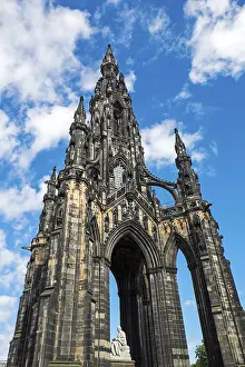 Famous Places In Britain Drucke: The Scott Monument in Edinburgh