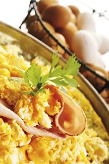 Still Life Images Drucke: Scrambled eggs and cooked ham