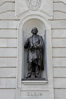 Parlament Drucke: Skulptur auf Parlamentsgebäude.