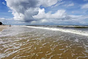 Orange Cloudy Sky Drucke: Sea waves and dramatic clouds