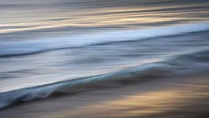 Long Time Exposure Shots Drucke: Sea waves in the evening light