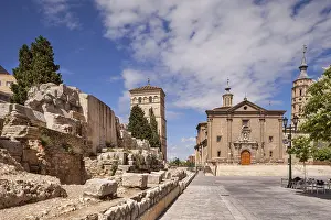 Zaragoza Architecture Drucke: A section of the old Roman Wall