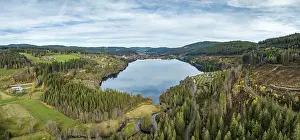 German Village Scenery Drucke: The Seebach flows into the Titisee