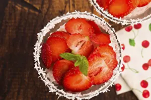 Strawberry Dessert Drucke: A serving of strawberry over tapioca and jelly