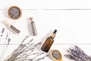 Bath And Body Care Drucke: A set of cosmetics for baths with lavender in bottles