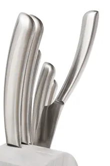 Studio Shot Drucke: Set of kitchen knives on a white background