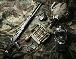 Special Unit Weapons Drucke: Set of weapons of a fighter of a special unit