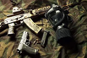 Crime Scene Investigation Drucke: Set of weapons of a fighter of a special unit
