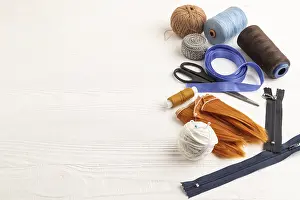 Handicraft Industry Supplies Drucke: Sewing accessories: scissors, thread
