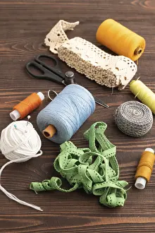 Thimbles For Sewing Drucke: Sewing accessories: scissors, thread