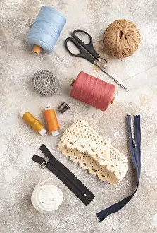 Text Free Space Copy Room Drucke: Sewing accessories: scissors, thread