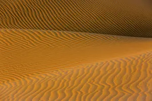 Empty Quarter UAE Drucke: Shapes, structures and patterns