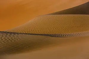 Empty Quarter UAE Drucke: Shapes, structures and patterns