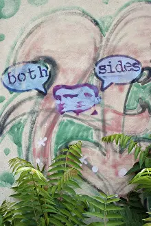 Graffiti Wall Drucke: Both sides, graffiti on a wall