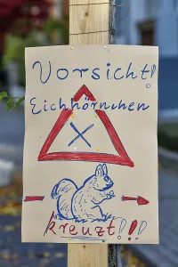 Southern Germany Information Sign Drucke: Sign Caution Squirrel crosses, Achern