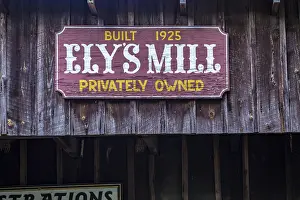 Great Smoky Mountains National Park Drucke: Sign at Ely's Mill rental cabins