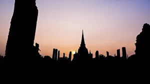 Ayutthaya Historical Park Drucke: Silhouette for background