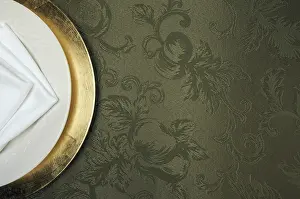 Uninhabited Dining Room Setup Drucke: Silk background and plate setting overhead