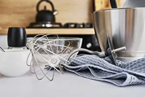 Kitchen Interior Design Drucke: Silver food processor in kitchen interior