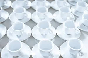 Coffee Cup Still Life Photography Drucke: Simple pattern made of empty cups of coffee in the restourant buffet