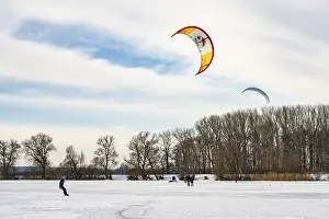 Frozen Lake Dümmer Drucke: Skating on the ice of Lake Dummer
