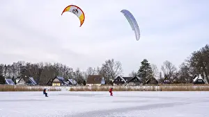 Frozen Lake Dümmer Drucke: Skating on the ice of Lake Dummer