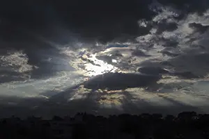 Cloudy Sky Drucke: Sky with clouds and rays of sunshine