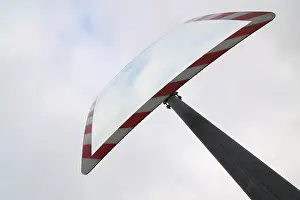 Secure Road Transport Drucke: Sky is reflected in a mirror