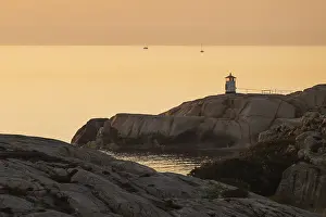 Evening Light In Sweden Drucke: Small lighthouse at sunset, archipelago